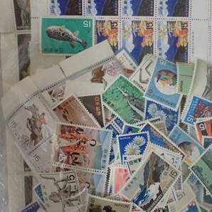 N2 日本切手 15円切手 未使用 600枚(額面9,000円)の画像2