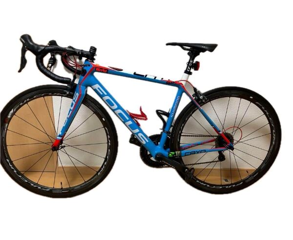 ロードバイク focus cayo カーボン ULTEGRA 6800 自転車 SHIMANO カーボンホイール フルクラム