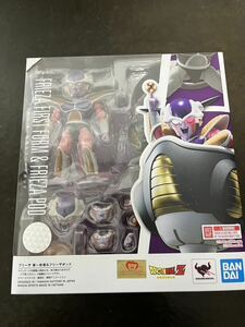 S.H.Figuarts フリーザ　第一形態＆フリーザポッド 「ドラゴンボールZ」　BANDAI