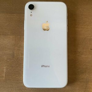 G0424C04　初期化済 apple iPhone XR 128GB ホワイト 本体 SBM系判定○ IMEI: 358819090109605 バッテリー容量77%　SIMロック解除済み