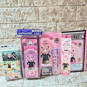 文具7点　スパイファミリー　アーニャ　ホログラム　両面開き　筆箱　鉛筆　下敷き