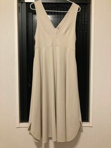 【エポカ】美品　ジャンパースカート　38 Mサイズウール　ベージュ　美品　ワンピース　EPOCA
