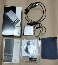 【中古良品】SONY MZ-RH1 S／ ソニー、MDプレーヤー、リニアPCM録音、PC出力対応、通電再生ＯＫ ★イヤホンなし【本体表面キズ多い】_画像1