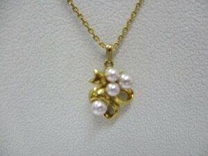  Courreges pearl necklace 