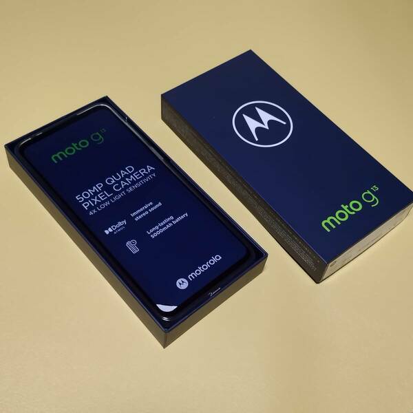 新古品 Motorola moto g13 マットチャコール 128GB Type：MC3FB