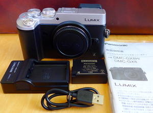 美品 Panasonic LUMIX GX8 ボディ(シルバー) DMC-GX8-S