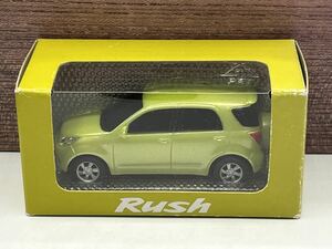 即決有★プルバックカー トヨタ TOYOTA ラッシュ RUSH カラーサンプル ライムグリーン★ミニカー