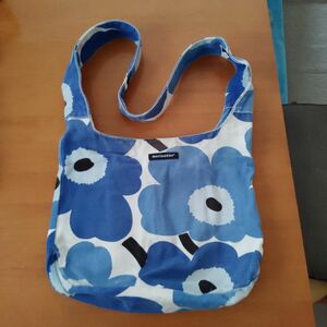 marimekko(マリメッコ)ショルダーバッグ　中古