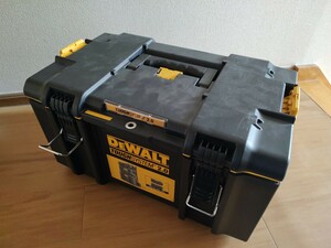 DEWALT ToolBox(ToughSystem2.0 ) Mサイズ DS300