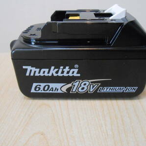 24930 新品 未使用 makita マキタ リチウムイオンバッテリ バッテリー 18v 6.0Ah BL1860B A-60464 残量表示付き 電動工具の画像4