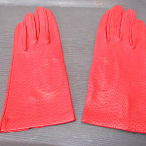 25061 譲渡品 イタリア製 レザー手袋 赤色 MADE IN ITALY レディース 全長：約22cm 最大幅：約9cm 新品・未使用の画像2