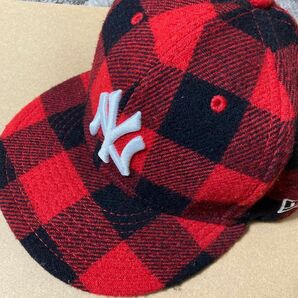 ニューヨーク　ヤンキース　NEW ERA ロゴ入りキャップ