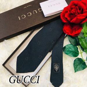 GUCCI グッチ メンズ 男性 紳士 ネクタイ ブランドネクタイ 総柄 Gロゴ ロゴ 黒 ブラック 結婚式 ビジネス 美品 未使用に近い 剣先 8.2cm