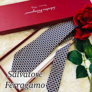 SalvatoreFerragamo Salvatore Ferragamo мужской мужчина джентльмен галстук общий рисунок животное ... темно-синий темно-синий цвет темно-синий новый товар не использовался новый товар ..8.5cm