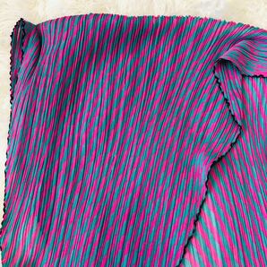 PLEATSPLEASE プリーツプリーズ レディース 女性 スカーフ ストール ひし形 プリーツ イッセイミヤケ ピンク 緑 新品未使用 61×38cmの画像6