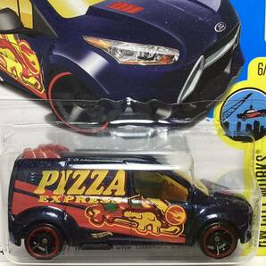 TREASURE HUNT!トレジャーハント！☆ホットウィール☆ フォード トランジット コネクト Hot Wheels の画像1