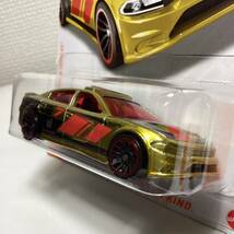 ☆ホットウィール id☆ '15 ダッジ　チャージャー　SRT Hot Wheels id_画像3