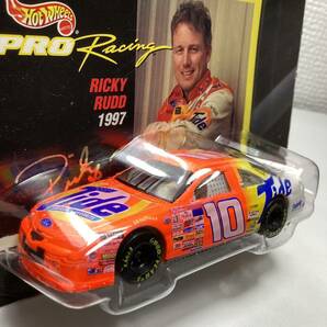 ☆ホットウィール プロ レーシング☆ フォード サンダーバード #10 ナスカー NASCAR リアルライダー Hot Wheelsの画像3