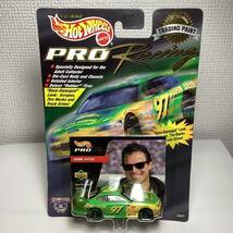 ☆ホットウィール プロ レーシング☆ フォード　タウラス　#97 レースダメージ仕様　ナスカー NASCAR リアルライダー　Hot Wheels_画像2