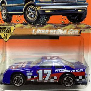 * Matchbox * Ford T-BIRD stock car MATCHBOX