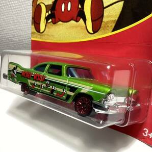 ☆ホットウィール☆ '57 プリマス フュリー ミッキーマウス カードシワあり Hot Wheels の画像3