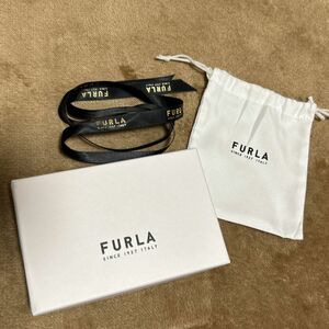 FURLAのキーケースが入っていた箱 リボンと中袋付き フルラ