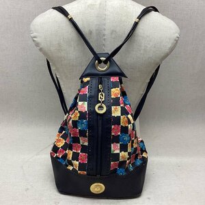 ■GIANNI VERSACE ジャンニヴェルサーチ 花柄 小型リュック センタージップ 内側に若干のベトツキあり /0.55kg■