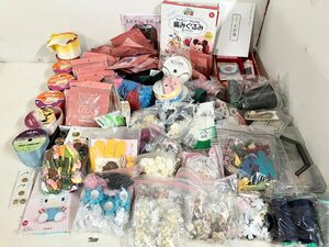 ★ハンドクラフト 手芸用品 大量まとめ ミシン糸 オンブルー 防水アセテート 縫い針 チャーム ボタン ビーズ 金具 等ジャンク品 14kg★