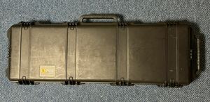 PELICAN STORM CASE iM3200 ペリカンストームケース 中古品　訳あり品　ロック1ヶ所に折れ　B