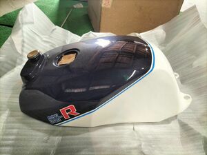 SUZUKI　GSX-R400　GK71　ガソリンタンク