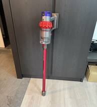 ダイソン Dyson Cyclone V10 Fluffy SV12 サイクロン式 コードレスクリーナー 掃除機 完璧にクリーニングしました！_画像1