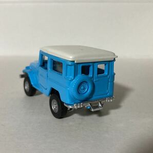 FJ40V トヨタ ランドクルーザー 分解 Tリミテッド車輪付 平坦屋根に交換? 縮尺1/60 中国製トミカNo.2 同梱本日終了分.木曜迄お支払い厳守の画像4