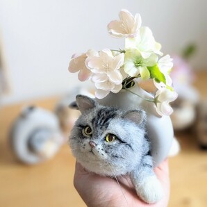  **TAMA** 【抜けにゃい！ネコさん】 猫 羊毛フェルト ハンドメイド  一輪挿しの画像3