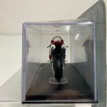 デアゴスティーニ チャンピオンバイクコレクション 1/24 HONDA VTR1000 #111 2000 ホンダ MOTOGP ミニカー_画像3