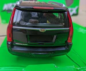  Cadillac Escalade WELLY NEX чёрный коробка трещина подставка деформация 1/27 1/24 ранг Cadillac ESCALADE 2017 миникар модель машина 