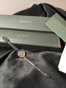 GUCCI グッチ 腕時計 go2040 アンティーク 電池切 倉庫保管品 全国発送 レディースファッション 箱付 クォーツ 保証書 取扱説明書付