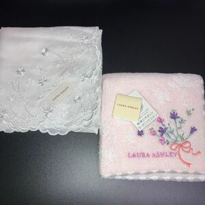 未使用　LAURA ASHLEY 刺繍白ハンカチ&タオルハンカチ　ローラアシュレイ　※単品売り可