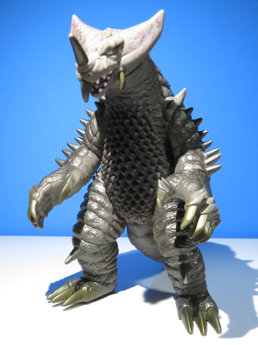Yahoo!オークション -「大怪獣バトル ゴモラ」(フィギュア) の
