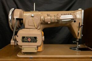 T01-1973 [ Junk / работоспособность не проверялась ] швейная машина SINGER шитье механизм 191U Showa Retro античный рукоделие ручная работа America 