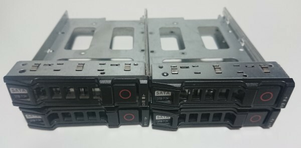 Dell Poweredge 3.5 HDD ハードディスク マウンタ トレイ ベイ ４個セット