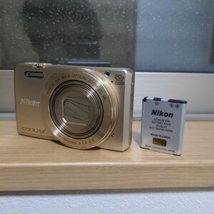 NIKON COOLPIX　S7000Wi-Fi　 ゴールド