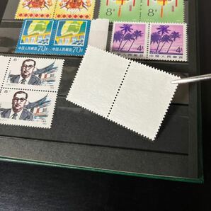 中国切手 バラ切手 各種様々 コレクター 収集家 放出品 アルバム付き 未使用品 ★25の画像2