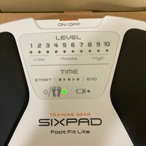 ※13014　SIXPAD Foot Fit Lite SE-AH14A ライトグレー 数回使用程度　美品　通電確認済み_画像5