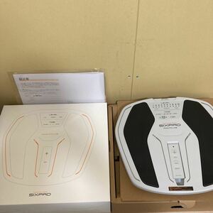 ※13014　SIXPAD Foot Fit Lite SE-AH14A ライトグレー 数回使用程度　美品　通電確認済み