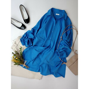 LOWRYS FARM ローリーズファーム「着るだけで素敵に華やぐ」コットン 綿 混 オーバーサイズ 長袖 シャツ ブラウス ブルー 青 (3S+8804)