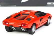 トミカTLS◆ランボルギーニ・カウンタックLP400◆オレンジ1/45_画像2