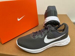 新品28.5cmNIKEナイキ レボリューション 6 メンズ ロード ランニングシューズウォーキングシューズフィットネスシューズ