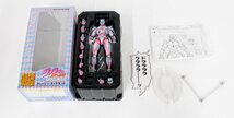 【中古品】超像可動 ジョジョの奇妙な冒険 ダイヤモンドは砕けない 第4部 クレイジー・ダイヤモンド 荒木飛呂彦指定カラー【パーツ欠品】°_画像1