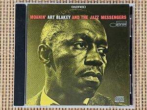 ART BLAKEY and THE JAZZ MESSENGERS／MOANIN'／MANHATTAN RECORDS (BLUE NOTE) CDP 7 46516 2／米盤CD／アート・ブレイキー／中古盤