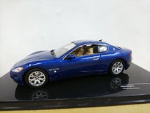 ■MASERATI特注 ixo models製 1/43 Maserati GranTurismo ブルーメタリック マセラティ グランツーリスモ モデルミニカー_画像1